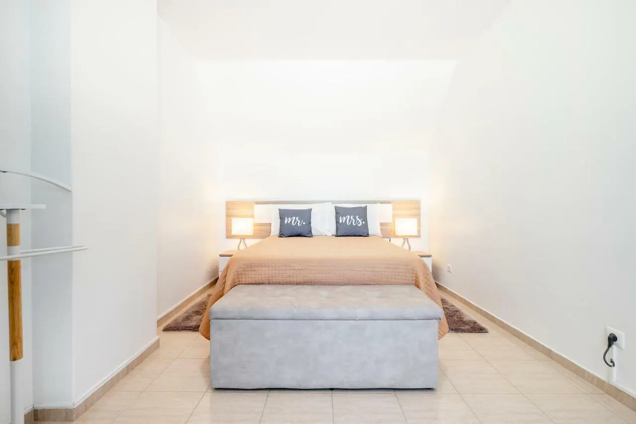 My Place @ Faro Duplex Apartment
